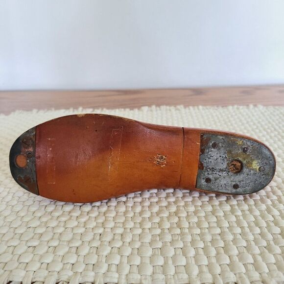 Vintage Child's 1954 Wooden Shoe Form 11.5B Junior Shoemaker Mold USMC Primitive - Picture 11 of 15
